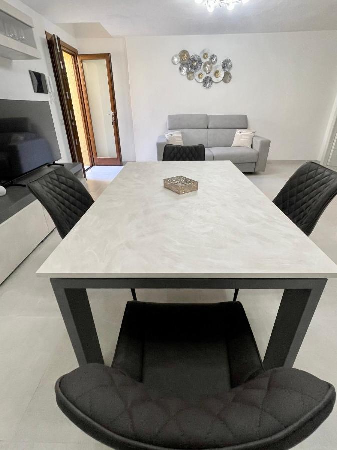 Appartamento Picasso Villasimius Buitenkant foto