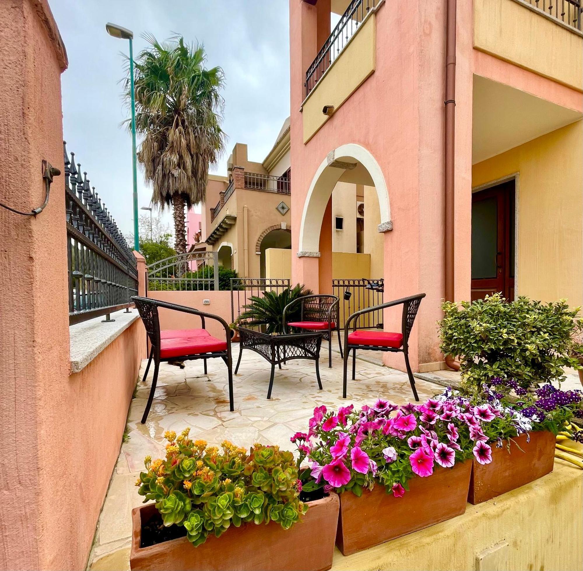 Appartamento Picasso Villasimius Buitenkant foto